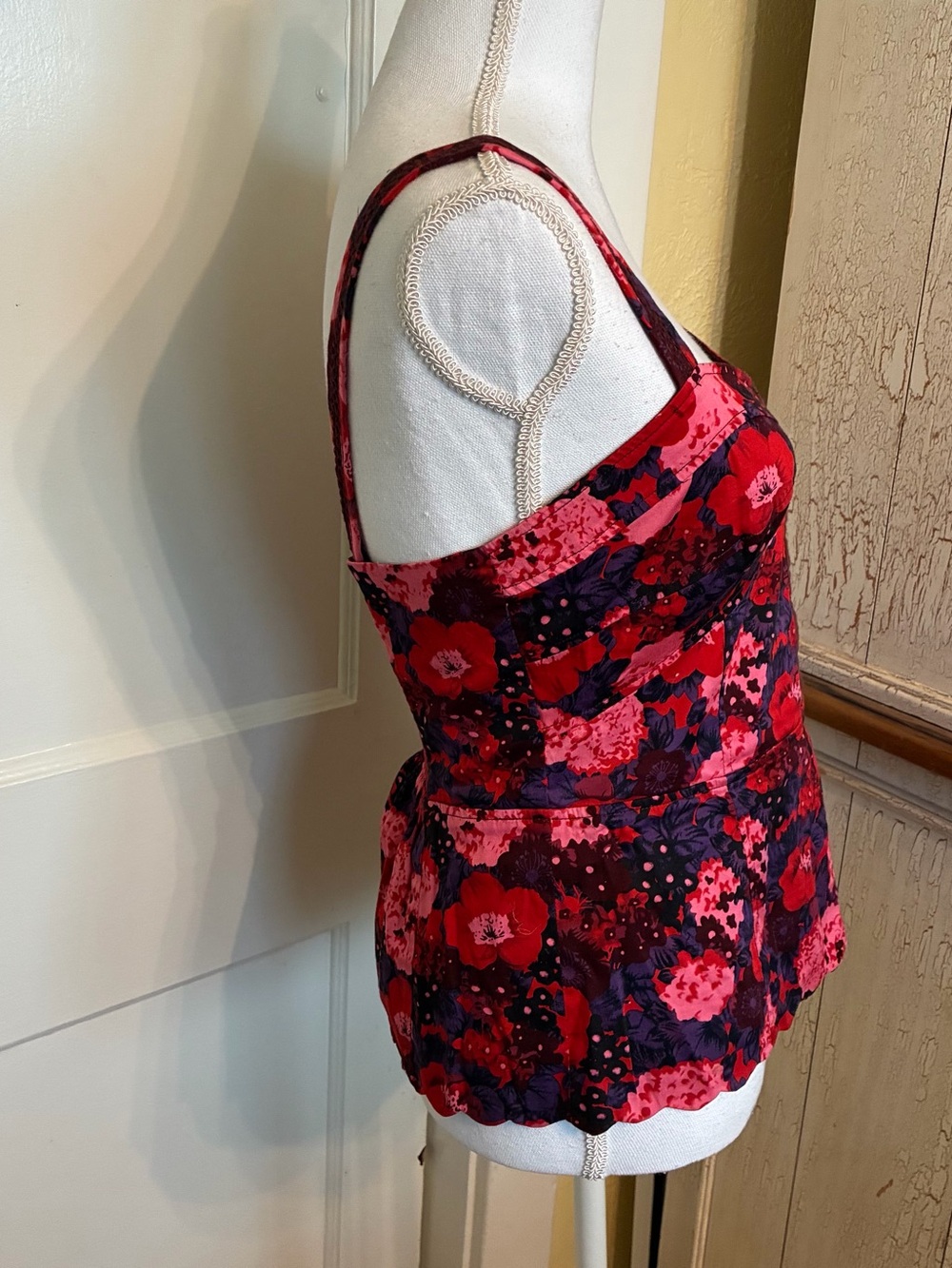 Free People Floral Hook-and-Eye Peplum Top in Red and Pink - Picture 3 of 16